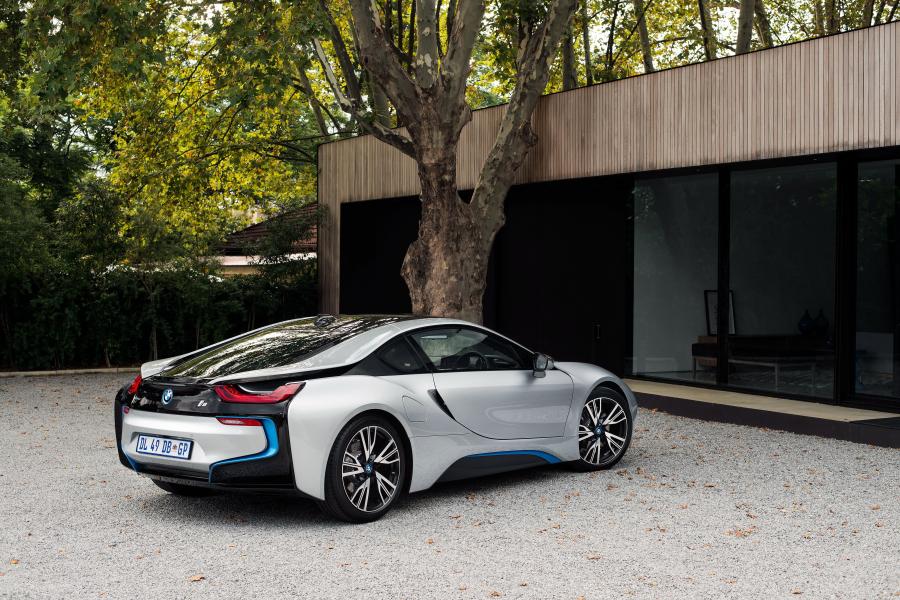  BMW i8 2015 года  (ZA) (фото 24 из 30)